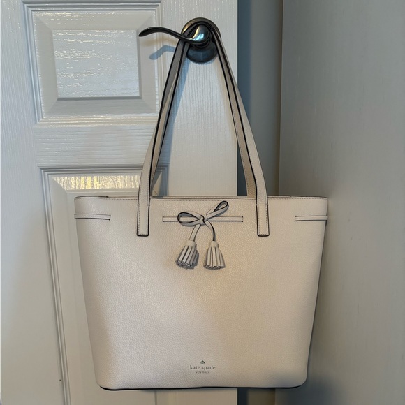 NWT Kate Spade Medium top zip leather tote and matching wallet, wristlet - Picture 2 of 15